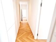 Ein Altbau, der verzaubert! Umfangreich und hochwertig...