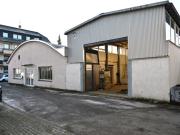 Ein bis Zweifamilienhaus mit beheizten, autobahnnahen...