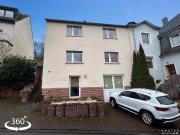 Ein bis Zweifamilienhaus mit Gewerbefläche im...