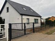 Ein freistehendes und saniertes EFH