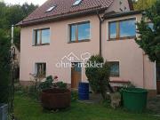 Ein Haus am Waldrand