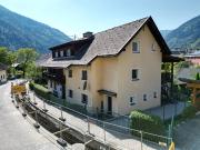 Ein Haus das vereint Platz für die ganze Familie oder...