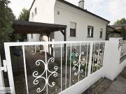 EIN HAUS FÜR ZWEI FAMILIEN ODER ZWEI GENERATIONEN