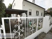 EIN HAUS FÜR ZWEI FAMILIEN ODER ZWEI GENERATIONEN