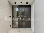 A warm welcome to THE TOWNHOUSE