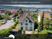 Ein Haus wie ein kleines Schloss. Historische...