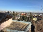 Ein Haus, zwei Wohnungen, fantastische Aussicht...