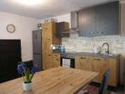 Ein oder Mehrfamilienhaus mit viel Stauraum, einer...