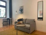 Ein Zimmer Wohnung neben der S Bahn Station Wedding