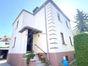 Ein Zuhause, das zum Bleiben einlädt. Familienidylle mit... Ein Zuhause, das zum Bleiben einlädt. Familienidylle mit...