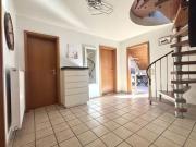 Ein Zuhause mit Charakter: Galerie, Loggia & jede Menge...