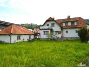 Ein / Zweifamilienhaus mit Nebengebäude auf 880 m²