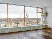 Eine Cuvée Perle in West Hanglage mit Blick auf den...