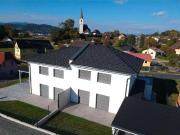 Eine Doppelhaushälfte Schlüsselfertig mit Carport für 2...