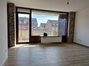 Eine schöne renovierte 4 Zimmerwohnung mit Balkon und...