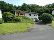Einfamilienhaus im Bungalowstil, freistehend und sehr...
