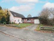 Einfamilienhaus in Neumünster mit großem Grundstück und...