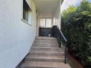 Einfamilienhaus mit 3 Schlafzimmern, Garten, PkW...