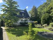 Einfamilienhaus mit 3 Seitenhof und separatem Gästehaus