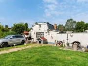 Einfamilienhaus mit 4 Zimmern, Terrasse, Garten und Pool...