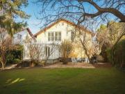 Einfamilienhaus mit 6 Zimmern und südseitigem Wintergarten