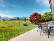 Einfamilienhaus mit Bergblick, angrenzend an die... Einfamilienhaus mit Bergblick, angrenzend an die...