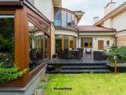 Einfamilienhaus mit Carport