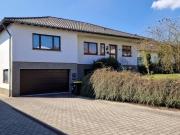 Einfamilienhaus mit Einliegerwohnung auf 1700 qm Grundstück