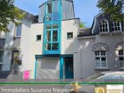 Einfamilienhaus mit Einliegerwohnung, Garage, Terrasse,...