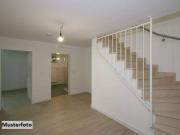 Einfamilienhaus mit Garage