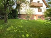 Einfamilienhaus mit Garten und Garage ruhige...