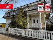 Einfamilienhaus mit Gewerbehallen nahe Tierpark