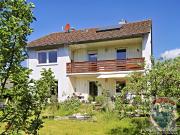 Renoviertes Einfamilienhaus mit großem Garten
