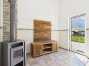 Wohnhaus mit Terrasse und großem Garten in schöner Lage