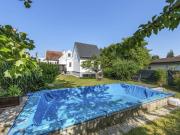 Einfamilienhaus mit großem Garten, Pool und...