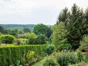 Einfamilienhaus mit idyllischem Garten und Blick ins...