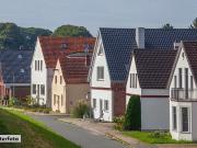 Einfamilienhaus mit Lagenlokal, Garten und 5 Stellplätzen