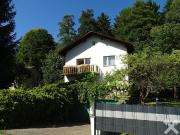 Einfamilienhaus mit leichtem Sanierungsbedarf in...