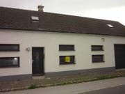 Einfamilienhaus mit Nebengebäude