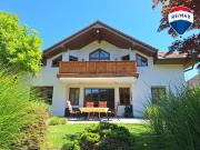 Einfamilienhaus mit Pool, Garten & Aussicht – Praxis &...