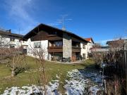 Einfamilienhaus mit vermieteter Einliegerwohnung in...