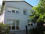 Einfamilienhaus mit vielen Zimmern in ruhiger Lage !