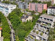 Einfamilienhaus mit zwei Wohnungen und großem Garten