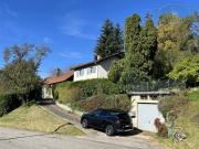 Einfamilienhaus und Scheune/Werkstatt zum Renovieren in...