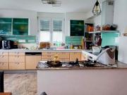 Gepflegtes massiv errichtetes Einfamilienhaus in...