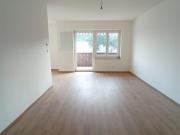 Einladende Wohnung mit Balkon und Stellplatz