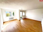 Einladender 3 Zimmer Wohn t raum mit hohem...