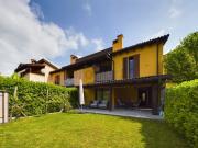 Einladendes 4.5 Zimmer Reihenhaus in Caslano / Invitante...