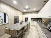 Einmalige Chance: Modernisiertes Mehrfamilienhaus mit...