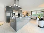 EINZELAGENT Hervorragendes freistehendes Haus im...